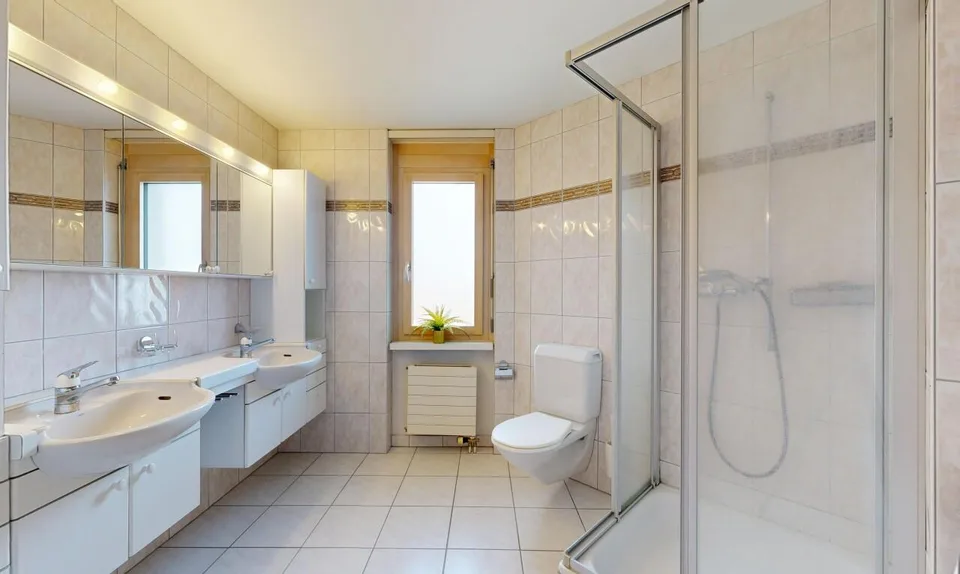 Schöne 6,5-Zimmer-Maisonette-Dachwohnung mit Terrassen und Aussicht – Foto 7 von 11