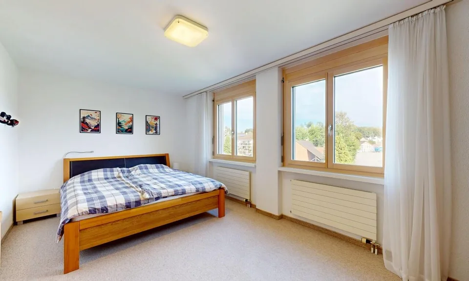 Schöne 6,5-Zimmer-Maisonette-Dachwohnung mit Terrassen und Aussicht – Foto 9 von 11