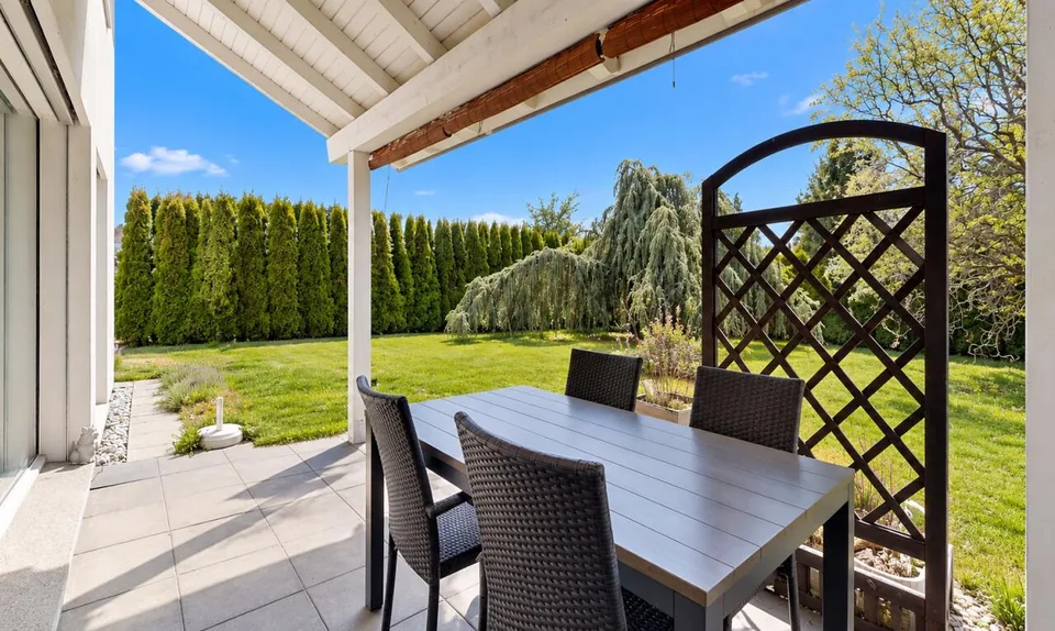 Villa familiare contemporanea con giardino vicino a Estavayer – foto 4 di 11