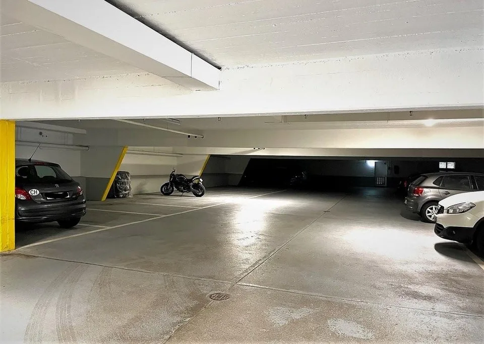 Posto auto in parcheggio sotterraneo ad Adliswil in affitto – foto 2 di 2