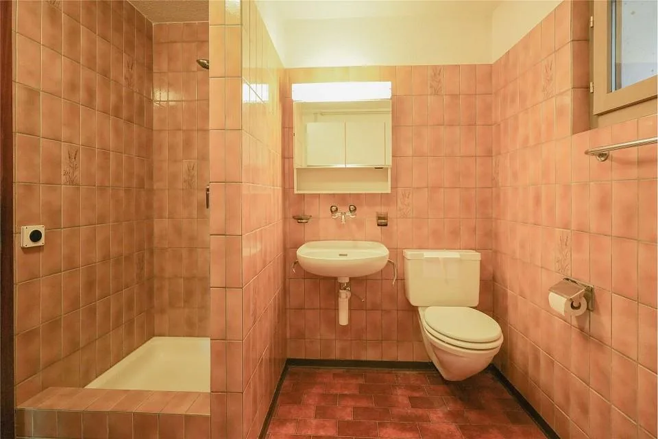 Migliori vedute e vicino alla natura: Casa unifamiliare con disposizione di stanze interessante – foto 9 di 13