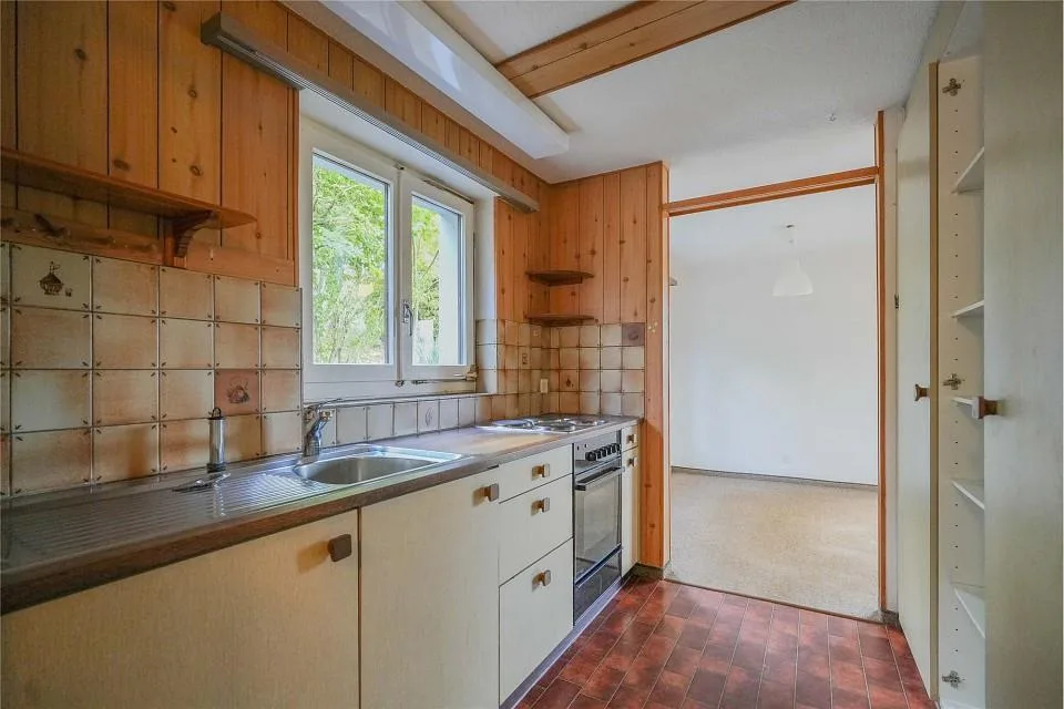 Migliori vedute e vicino alla natura: Casa unifamiliare con disposizione di stanze interessante – foto 11 di 13