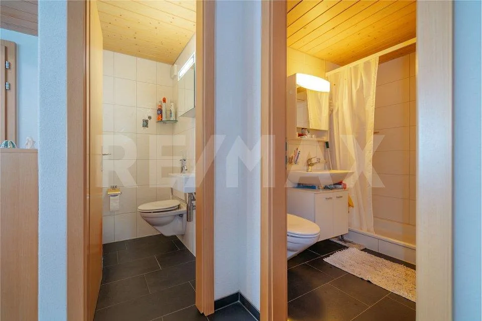 Attraktive 3.5-Zimmer-Parterrewohnung mit Gartenterrasse in Wilderswil – foto 8 di 13