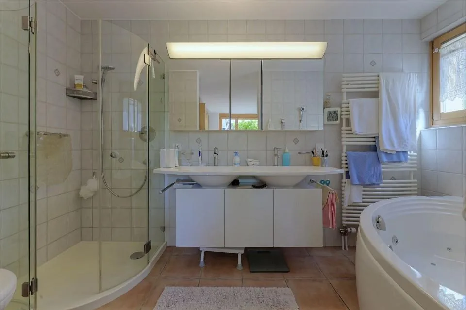 Ampia casa unifamiliare di 7½ stanze con giardino idilliaco – foto 8 di 13