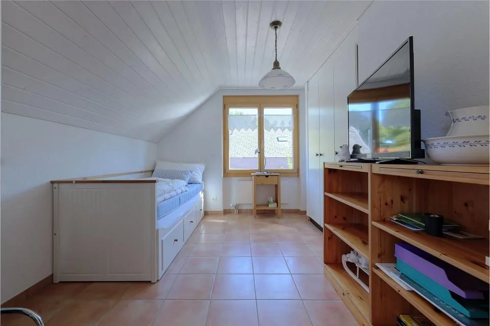 Ampia casa unifamiliare di 7½ stanze con giardino idilliaco – foto 12 di 13