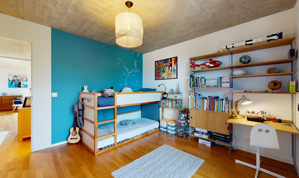 THPE apartment in attic with 70 m² terrace – photo 5 of 11