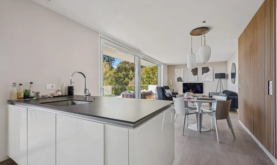 3.5-room apartment with lake view – 80 m² – South facing, 3rd floor – photo 5 of 11