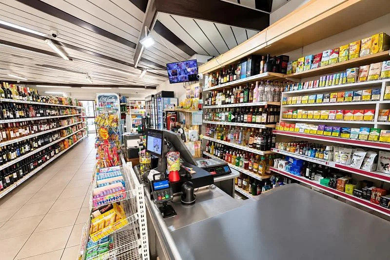 ÉPICERIE AVEC UNE CLIENTÈLE EXISTANTE – foto 2 di 6