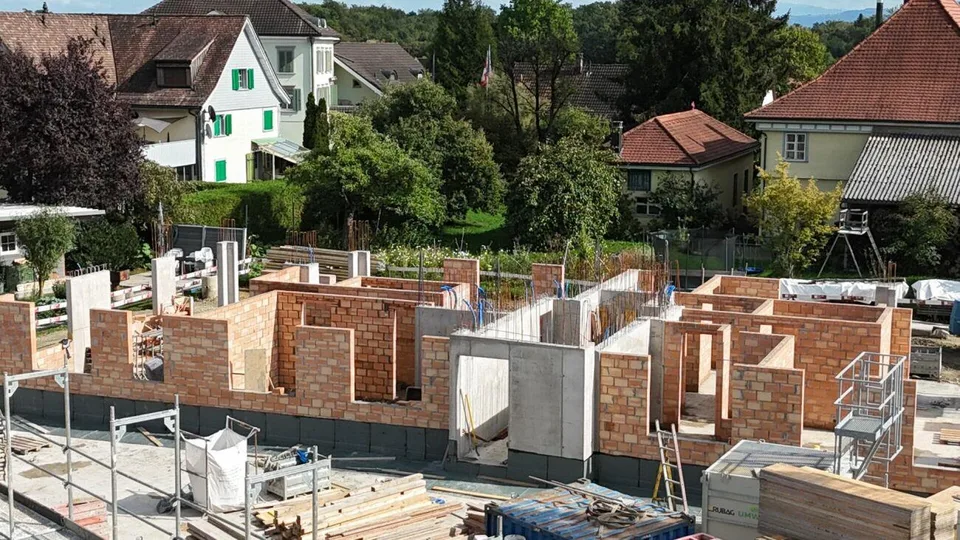 (B01) 5.5-Zi.-Wohnung - Schwedenofen und eigener Sitzplatz im Erdgeschoss – Foto 9 von 9