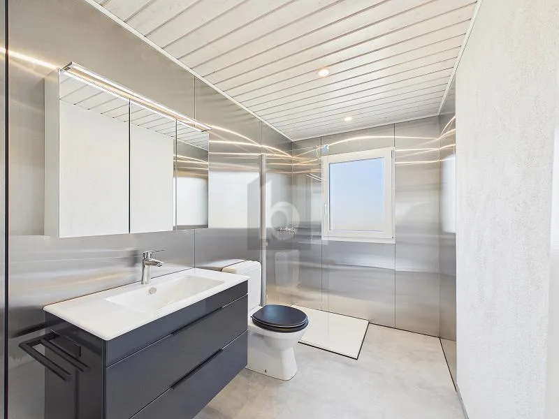 ENERGETISCH SANIERT MIT 1339 M² UMSCHWUNG – Foto 4 von 6