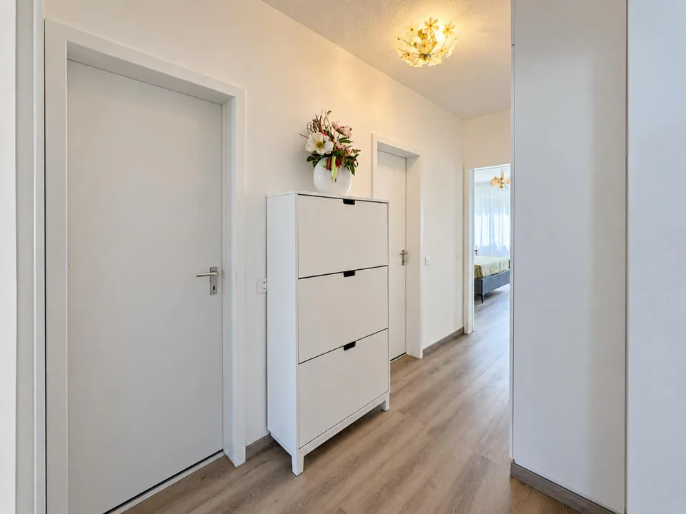 Spazioso appartamento 4.5 locali a Gentilino – foto 4 di 13