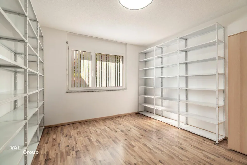 Wohnen mit Platz und Ruhe: Familienhaus in Niedergampel – Foto 10 von 22