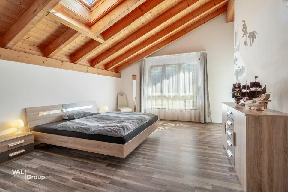 Wohnen mit Platz und Ruhe: Familienhaus in Niedergampel – Foto 6 von 22