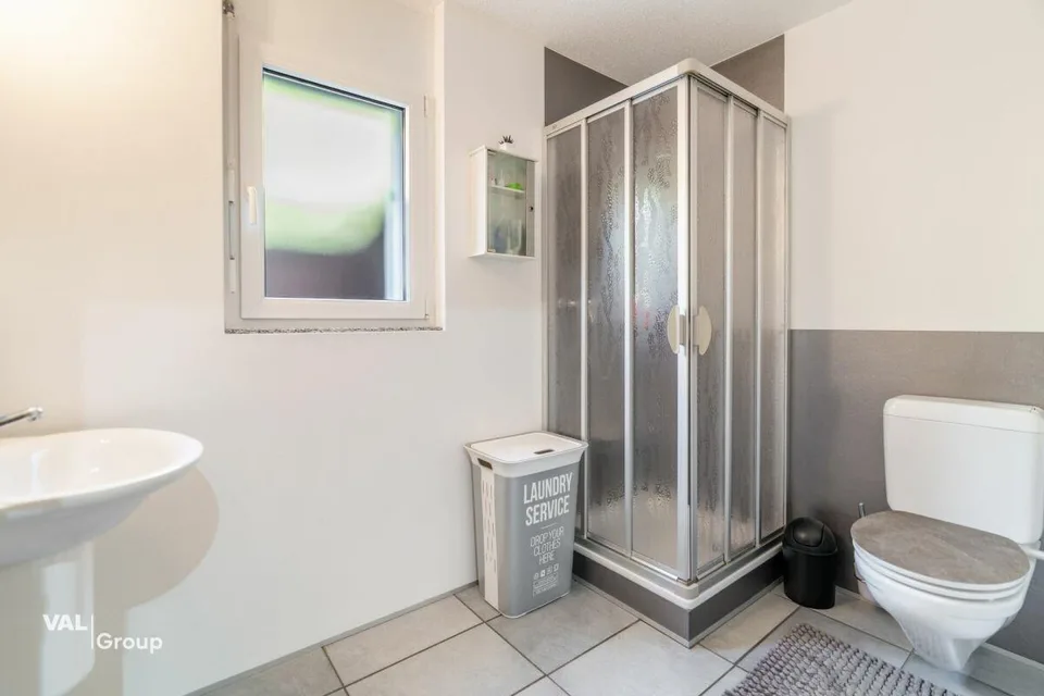 Wohnen mit Platz und Ruhe: Familienhaus in Niedergampel – Foto 11 von 22