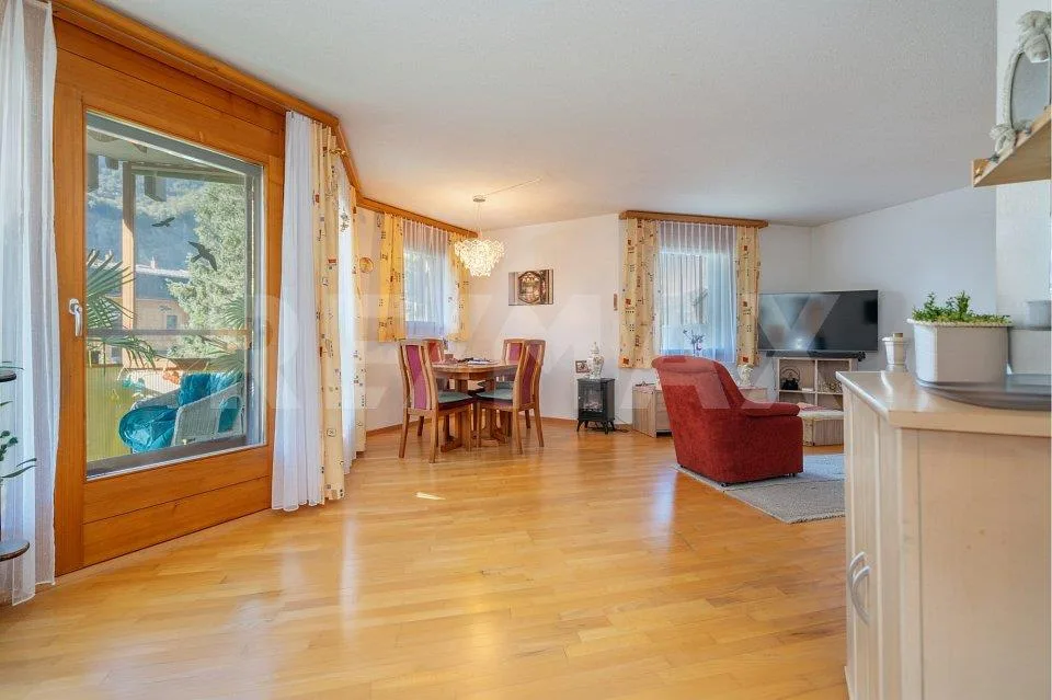 Zwei Wohnungen, ein Zuhause und viele Möglichkeiten (Ferien- oder Erstwohnsitz) – Foto 4 von 13