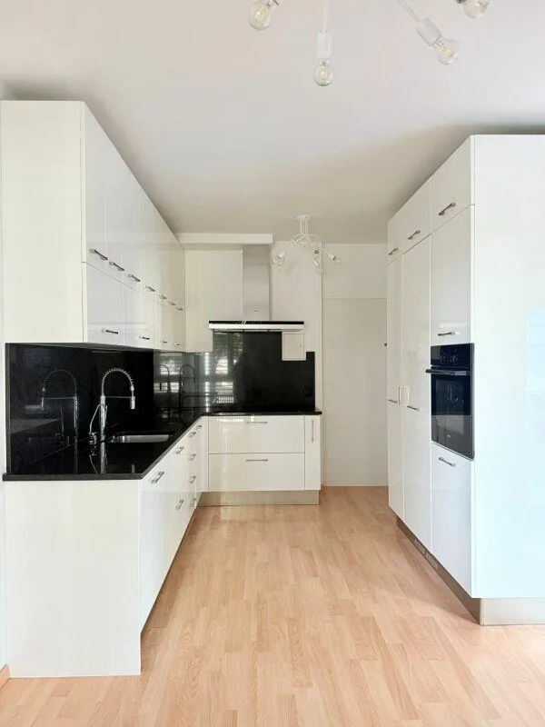 3,5 locaux Coldrerio – photo 2 sur 11