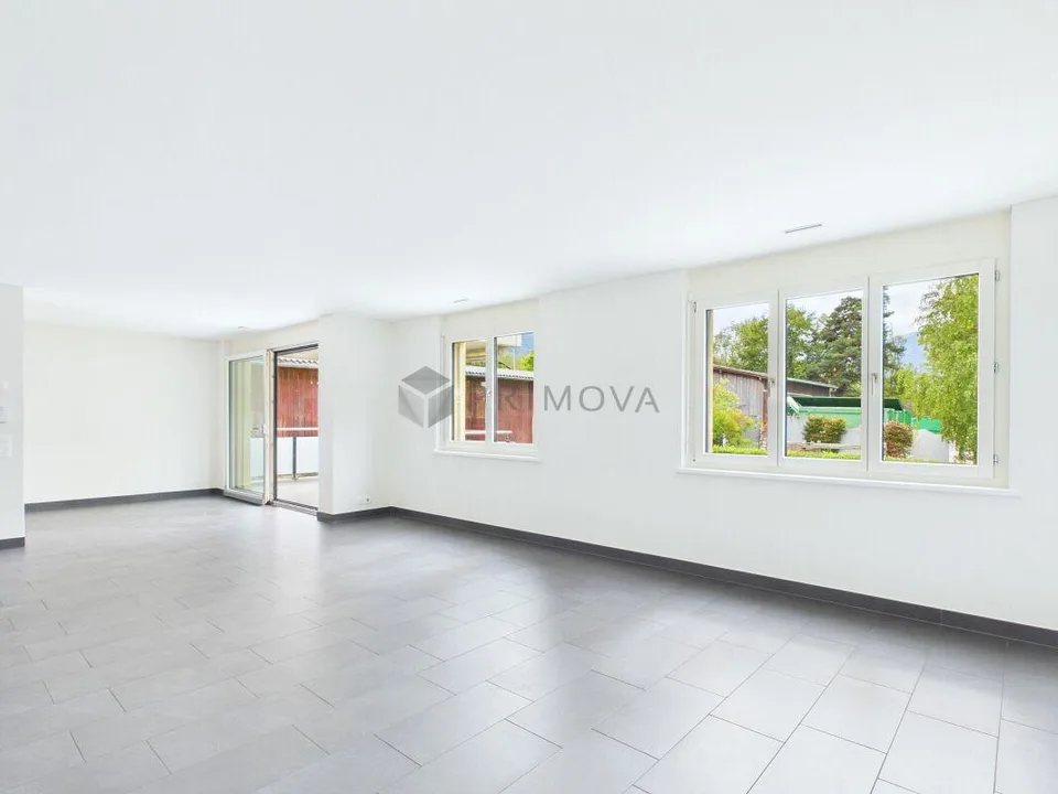 Appartamento di 4,5 locali ristrutturato di alta qualità con terrazza sud soleggiata a Trimmis – foto 14 di 19