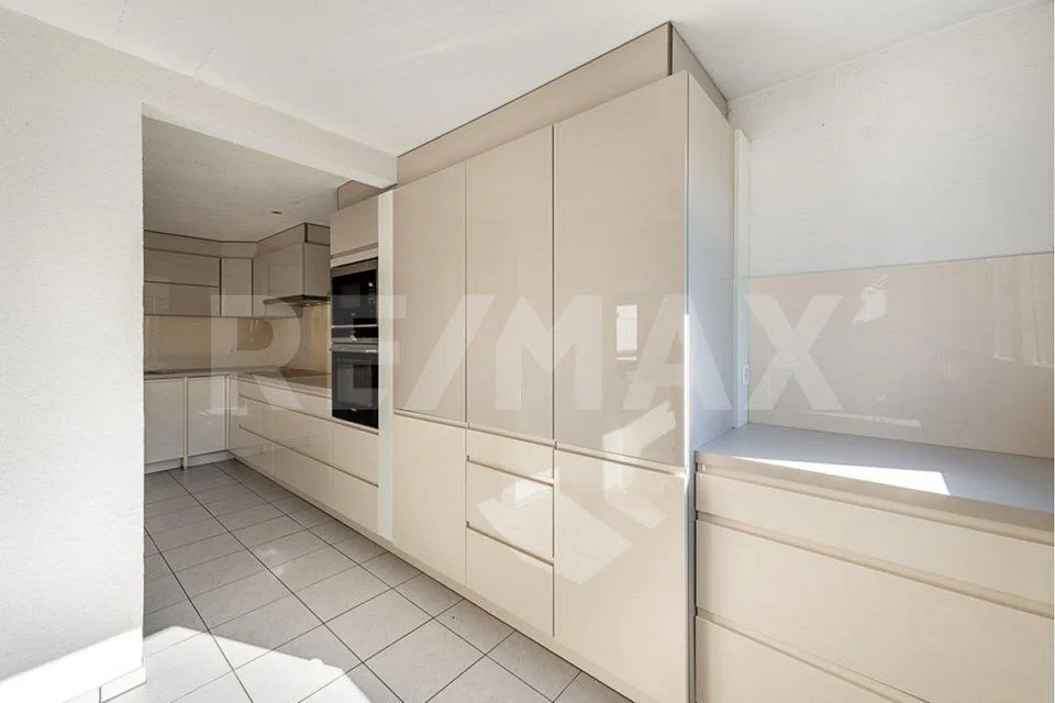 Spacious apartment in top condition – photo 4 of 13