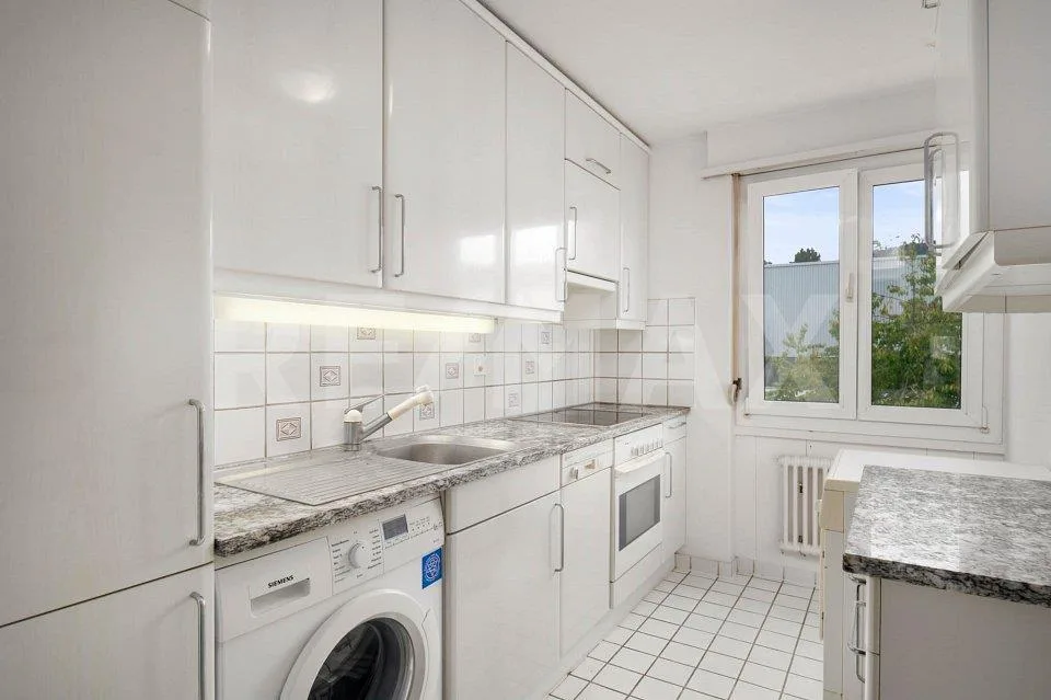 Bello appartamento di 4 locali con una vista meravigliosa sul lago di Zurigo – foto 6 di 13