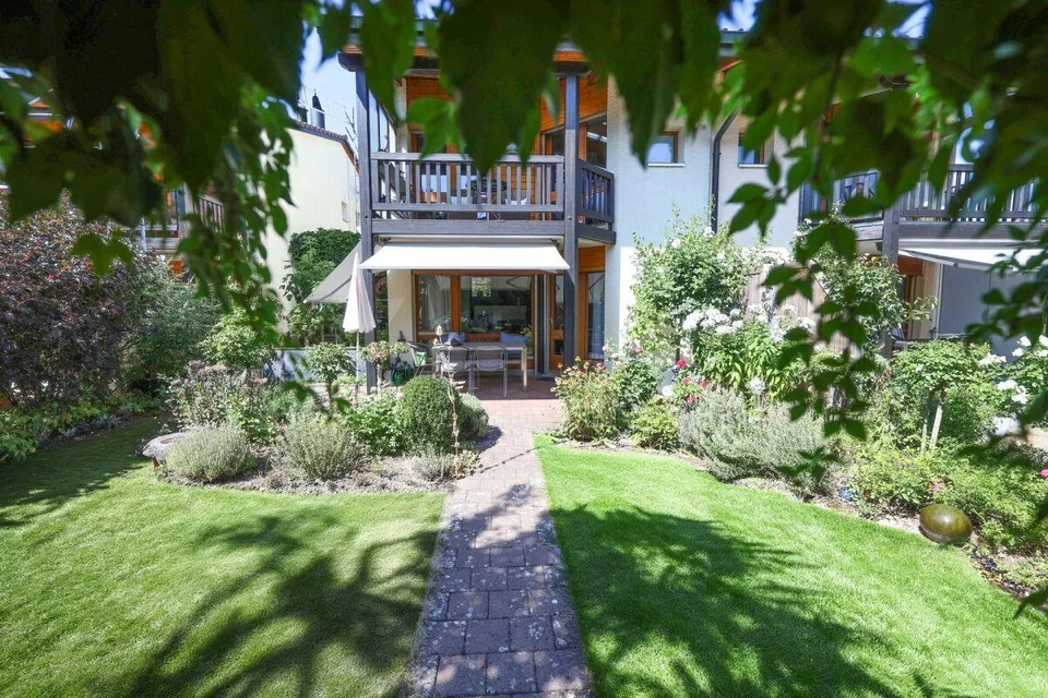 Casa unifamiliare a 5 locali costruita su un lato – foto 11 di 12