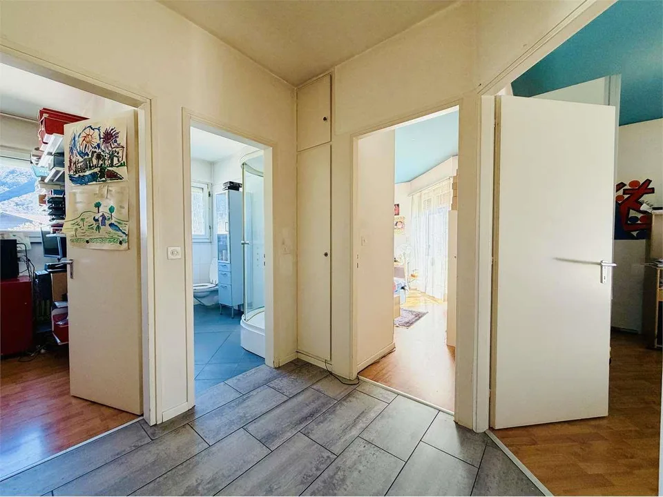 RIVA S. VITALE - Appartamento 4.5 loc. con piscina, giardino e vista p – foto 11 di 13