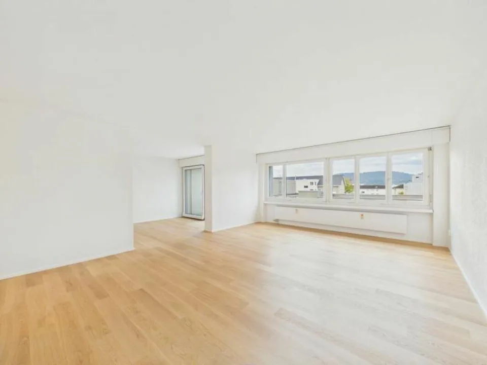 grosse 3.5 Zi-Wohnung mit Balkon – photo 5 sur 12
