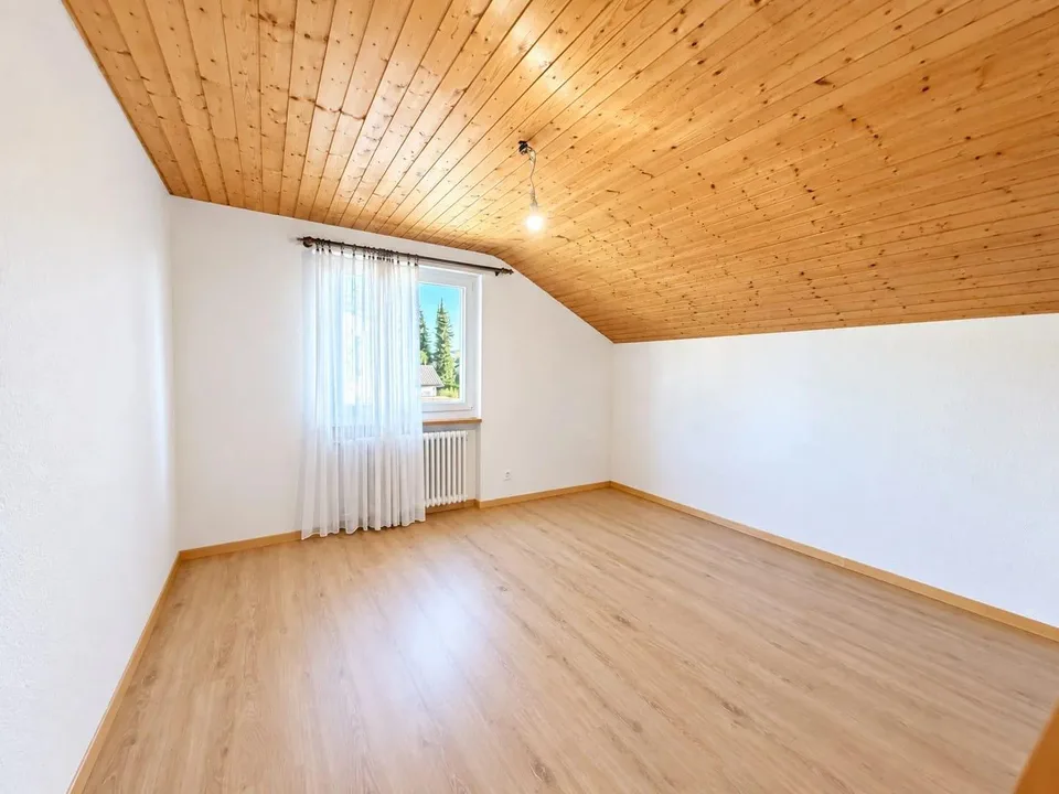 Charmant maison de famille de 5,5 pièces avec grand jardin à Buchs AG – photo 10 sur 13