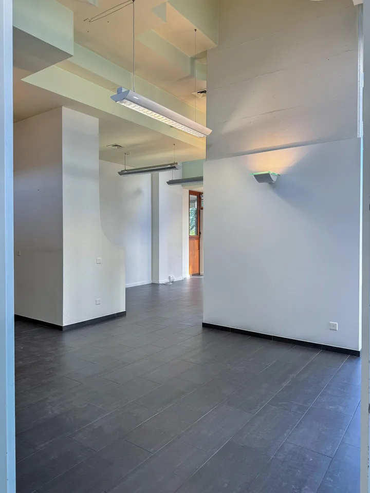 Gewerbefläche in Wohnquartier zu vermieten! – photo 9 sur 14