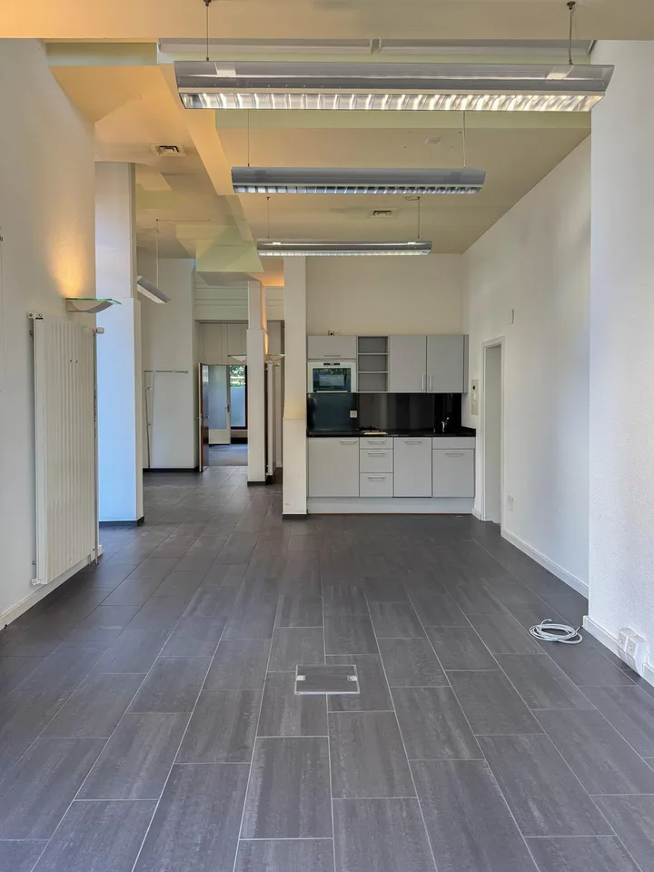 Gewerbefläche in Wohnquartier zu vermieten! – photo 4 sur 14