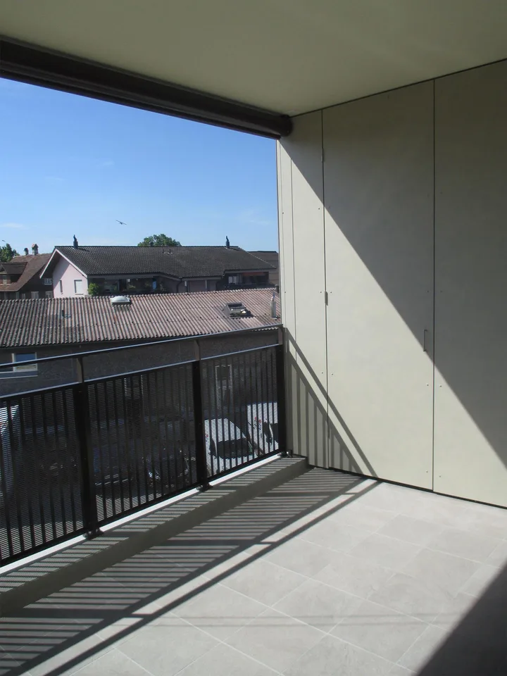 Grosszügige, moderne 3.5-Zimmerwohnung in Emmen – Foto 2 von 9