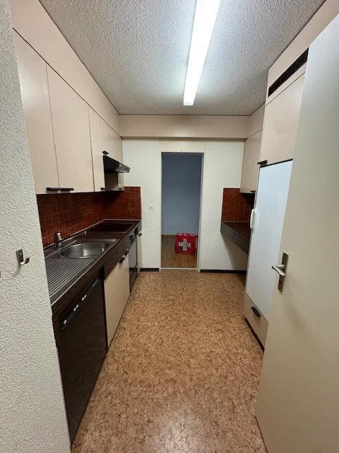 Grosszügige 2.5 Zimmer Wohnung mit Gartensitzplatz – Foto 5 von 8