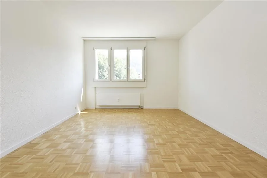 Ampio appartamento moderno in un ambiente verde – foto 7 di 9