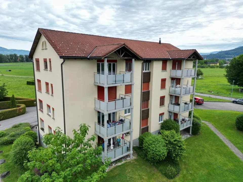 Sanierte Küche - Wohlfühlende 3.5-Zimmerwohnung an ruhiger Lage – Foto 7 von 8