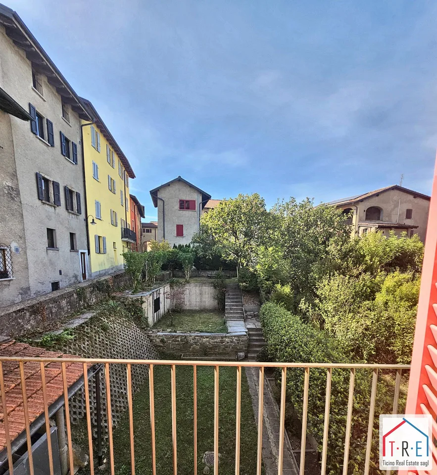 Stabio | Haus im Kern mit privatem Garten, Terrassen und Parkplatz – Foto 5 von 19