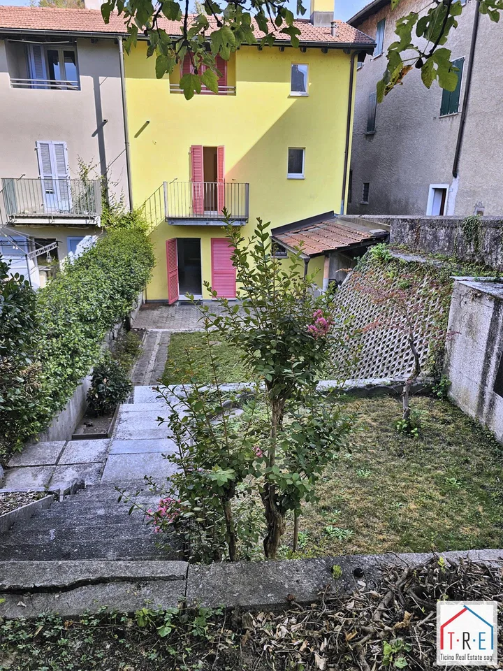 Stabio | Haus im Kern mit privatem Garten, Terrassen und Parkplatz – Foto 10 von 19