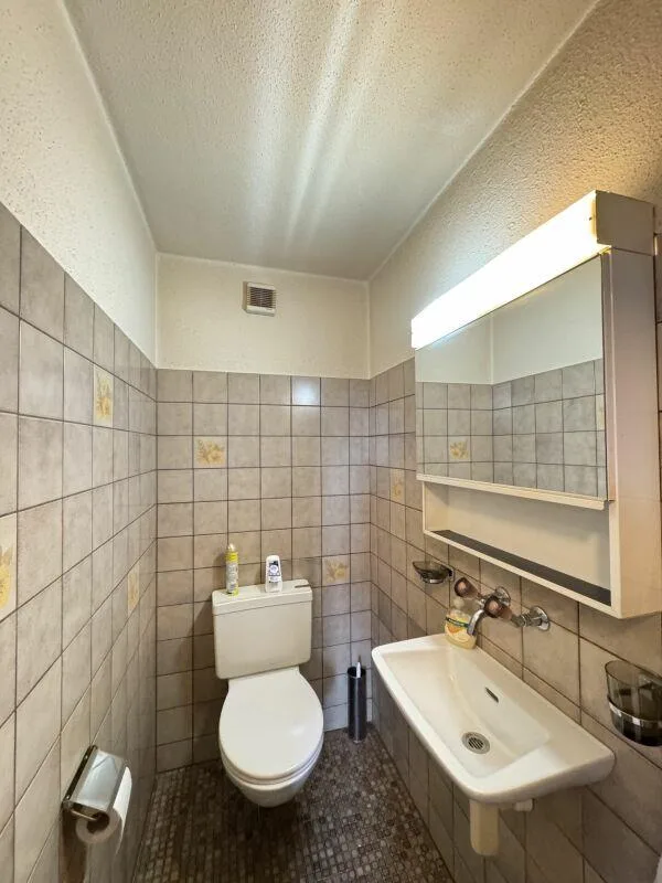 Wohlfühlende 4.5-Zimmerwohnung an ruhiger Lage mit sanierter Küche – Foto 7 von 9