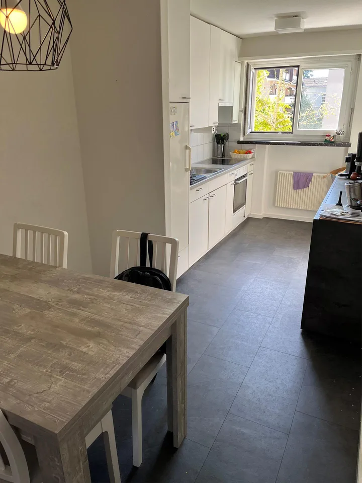 Gemütliche, ruhige 3.5 Z. Wohnung im "Grünen" beim Wald – Foto 3 von 9