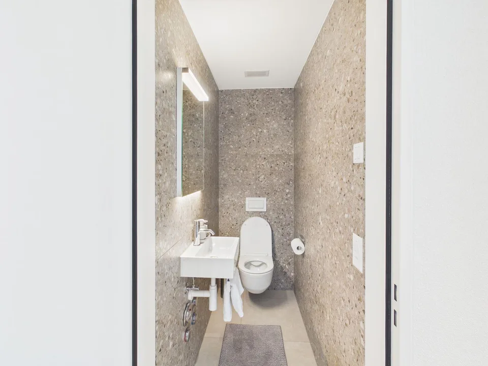 Lichtdurchflutete 3.5 Zimmer Penthousewohnung mit riesiger Terrasse, zentral in Luzern – Foto 7 von 14