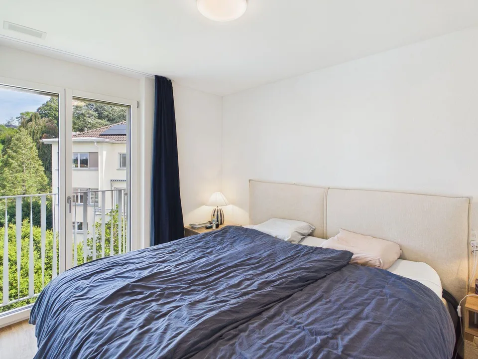 Lichtdurchflutete 3.5 Zimmer Penthousewohnung mit riesiger Terrasse, zentral in Luzern – Foto 5 von 14