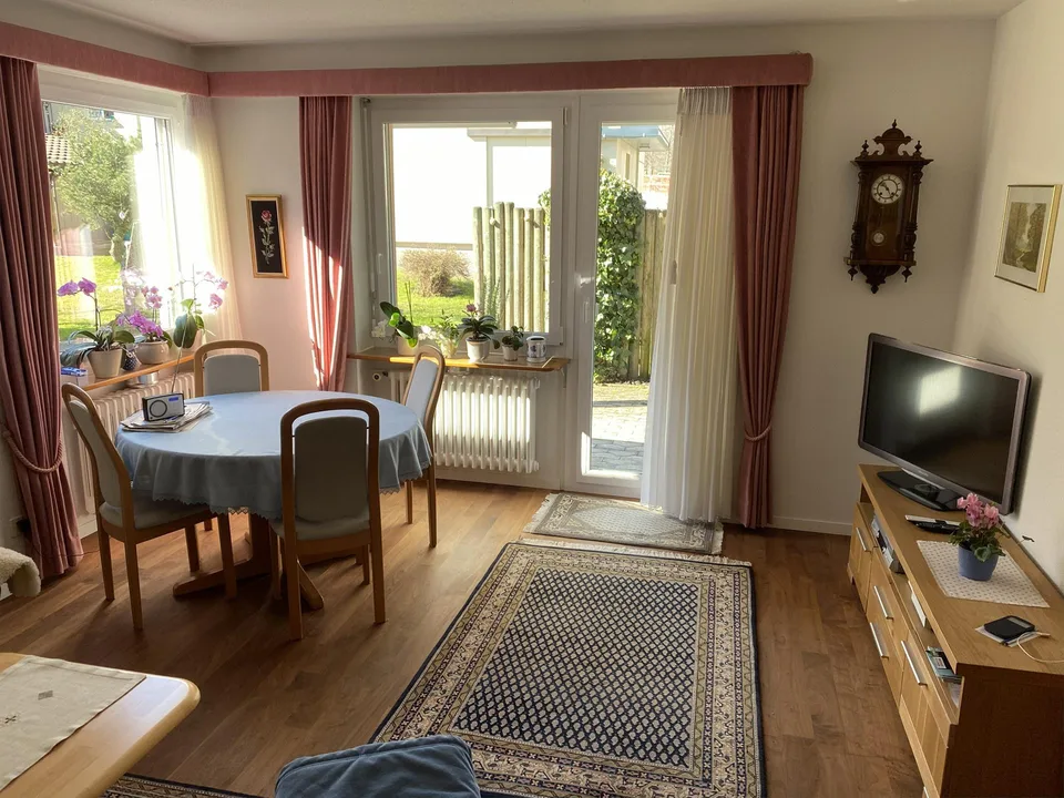 Hausteil mit 4,5 Zimmern mit grossem Garten – Foto 7 von 11