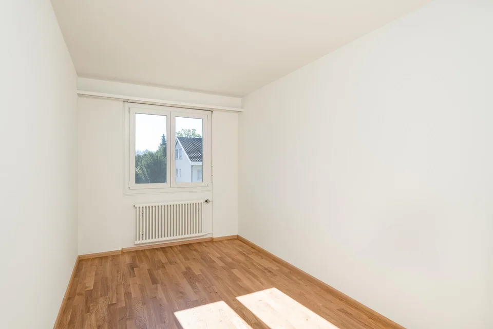 Appartamento ristrutturato di 4 locali 80m2 in zona tranquilla e centrale – foto 10 di 12
