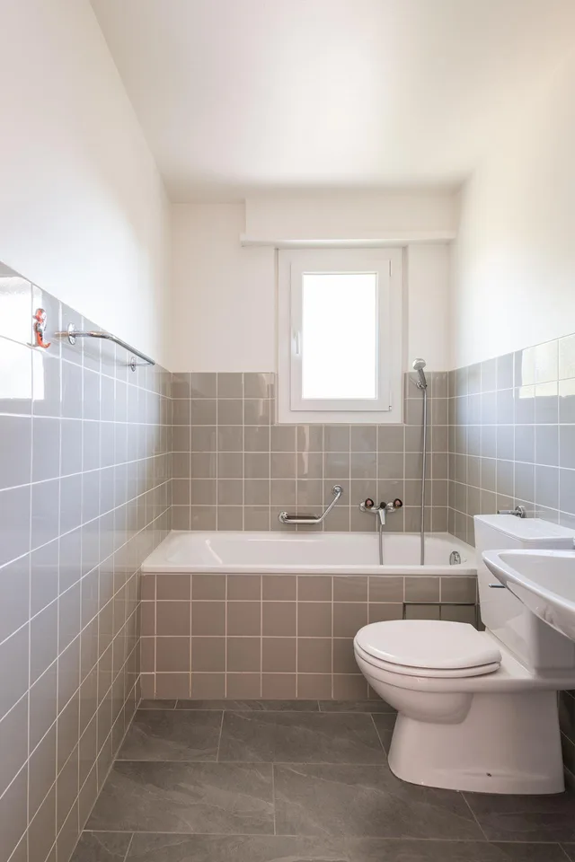 Appartamento ristrutturato di 4 locali 80m2 in zona tranquilla e centrale – foto 5 di 12