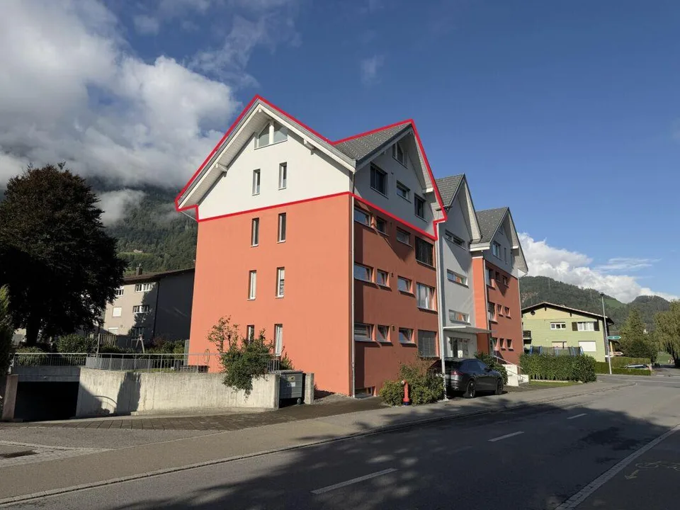 Wohnen auf zwei Ebenen - gepflegte 6.5-Zimmer-Maisonette-Dachwohnung mit Galerie – Foto 10 von 10