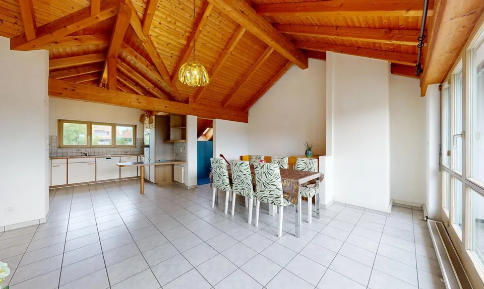 4-Zimmer-Duplexwohnung mit Terrasse und Cheminée – Foto 4 von 11