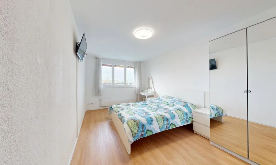 4-Zimmer-Duplexwohnung mit Terrasse und Cheminée – Foto 8 von 11