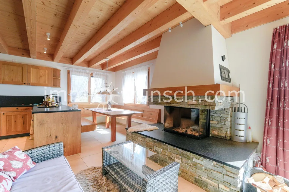 Natur, Ruhe und Wohnkomfort - modernes 6 ½ Zimmer Chalet mit Sauna ... – photo 2 sur 13