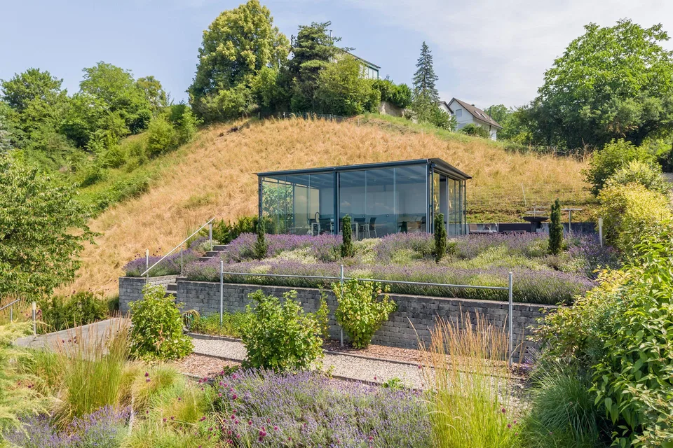Vivere con vista e un giardino speciale – foto 2 di 13