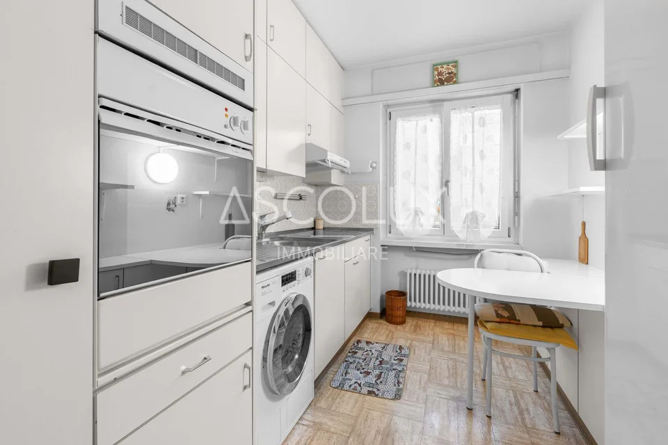 Ampio appartamento di 2.5 locali con parcheggio garage incluso in r... – Foto 13 von 25
