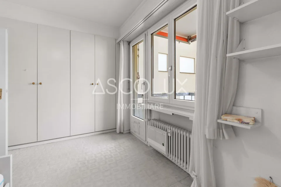 Ampio appartamento di 2.5 locali con parcheggio garage incluso in r... – Foto 17 von 25