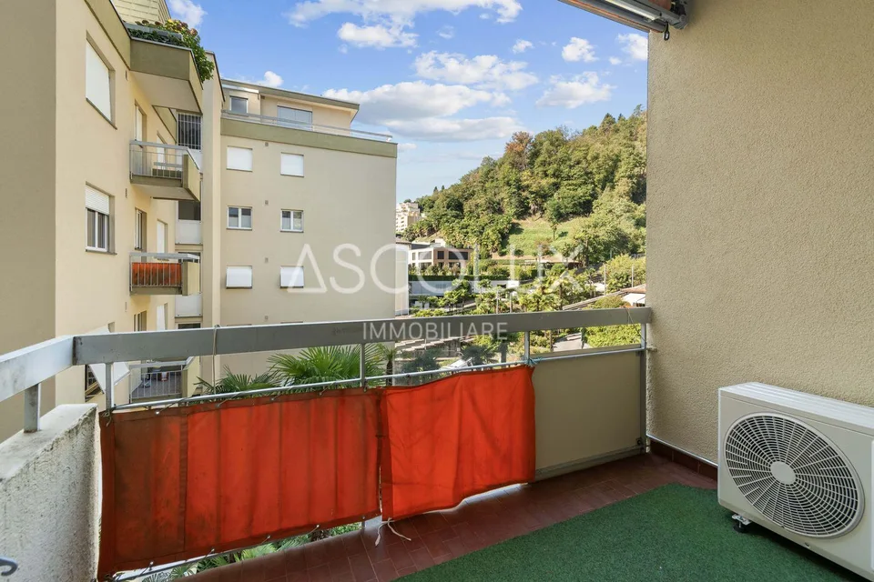 Ampio appartamento di 2.5 locali con parcheggio garage incluso in r... – Foto 18 von 25